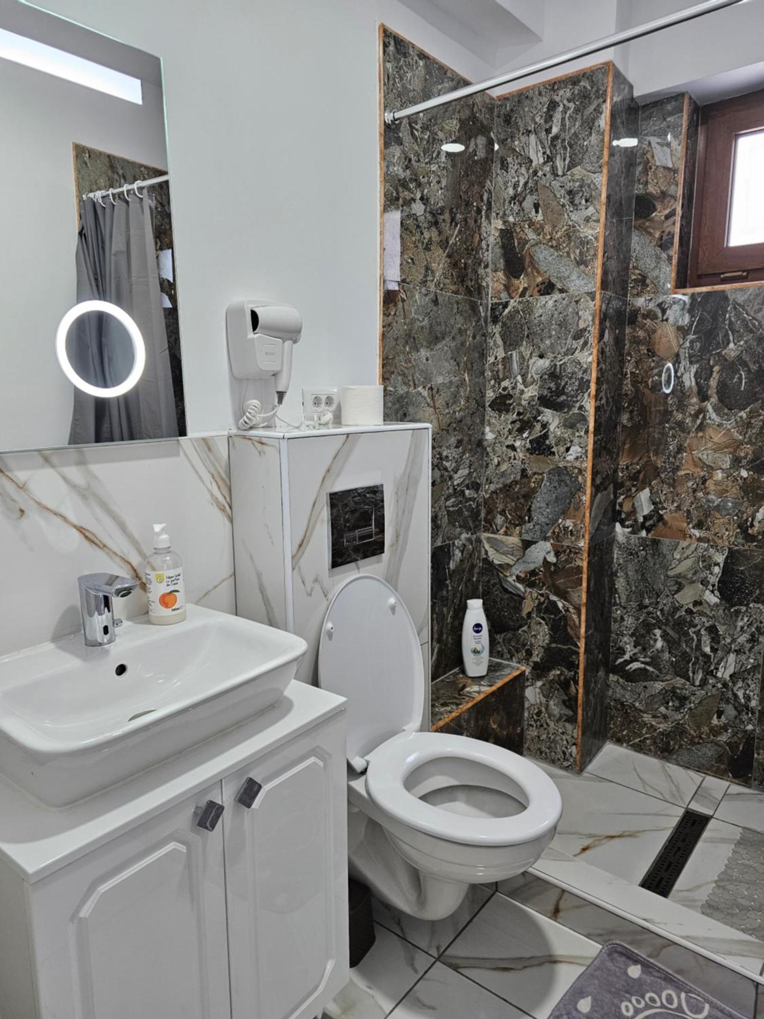 Didi Apartament Craiova Cameră foto